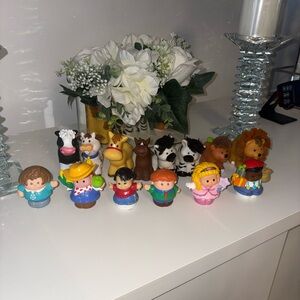 Fisher-Price Little People Animal & Character Toy Set lot  - Multicolor